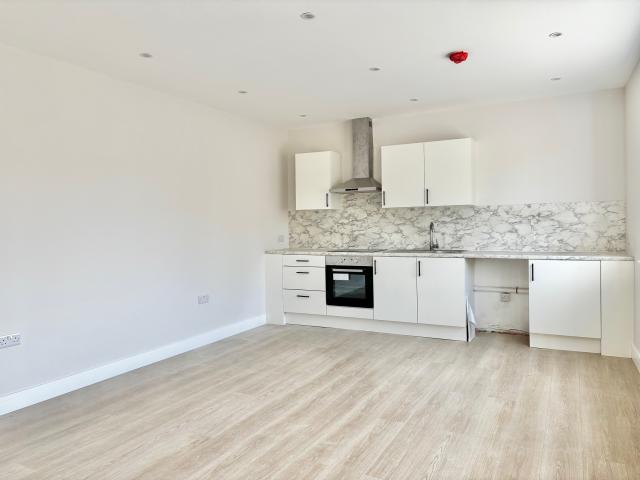 1 bedroom property to let in Town Centre, Stowmarket IP14 1AQ £900 pcm