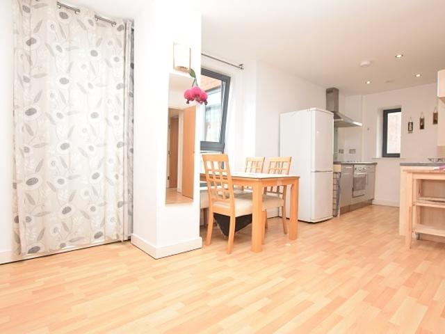 1 bedroom property to let in West One Central, 12 Fitzwilliam Street, S1 4JN £900 pcm