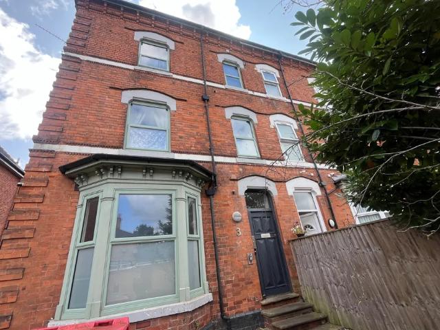 1 bedroom property to let in Woodhurst Road, Moseley, B13 £825 pcm