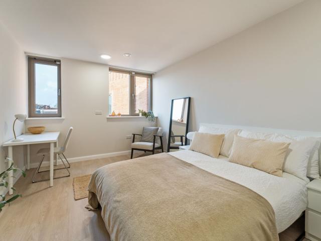 1 bedroom property to let in 2 Bournbrook Road ALL BILLS INCLUDED £239 pw