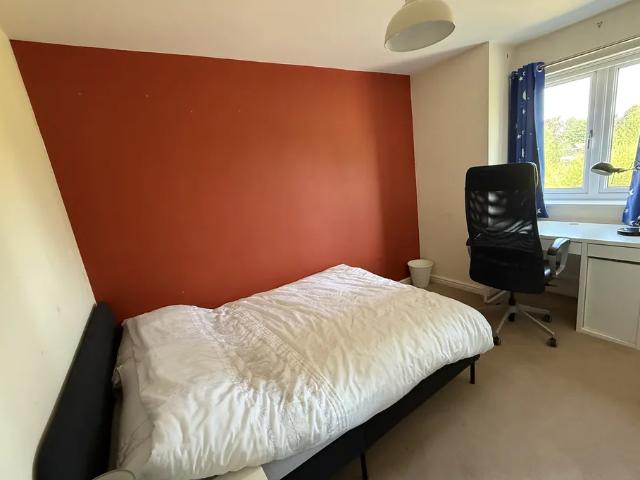 1 bedroom property to let in 70, Room 1, 70 Ranger Drive, Wolverhampton £550 pcm