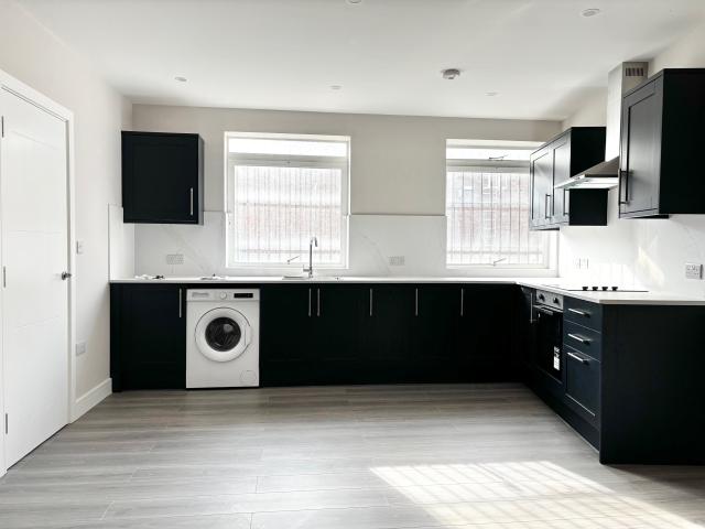 1 bedroom property to let in 8 10 Ipswich Street, Stowmarket £850 pcm