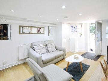 1 bedroom Property To Let