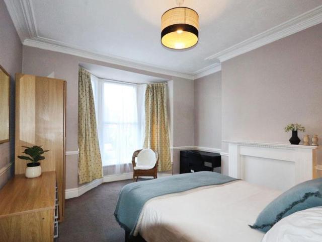 1 bedroom Property To Let