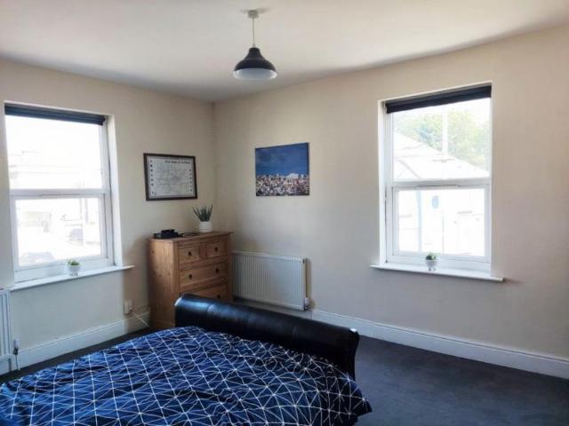 1 bedroom Property To Let