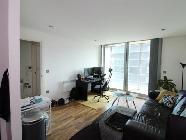 1 bedroom Property To Let