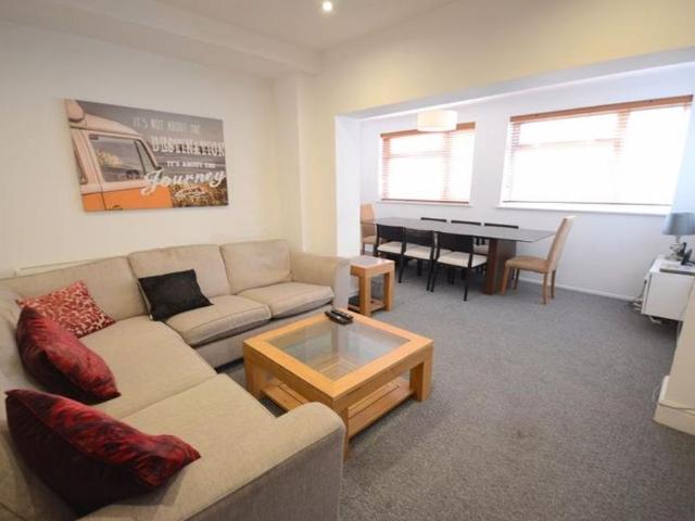 1 bedroom property to rent