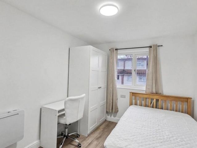 1 bedroom property to rent