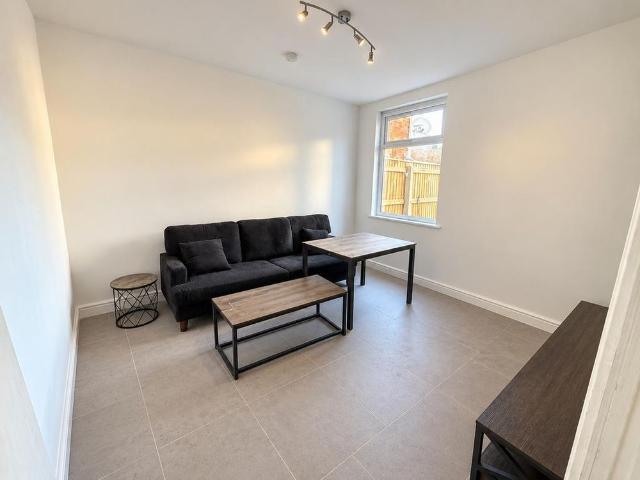 1 bedroom property to rent