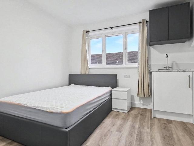 1 bedroom property to rent