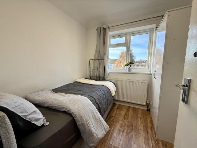 1 bedroom property to rent