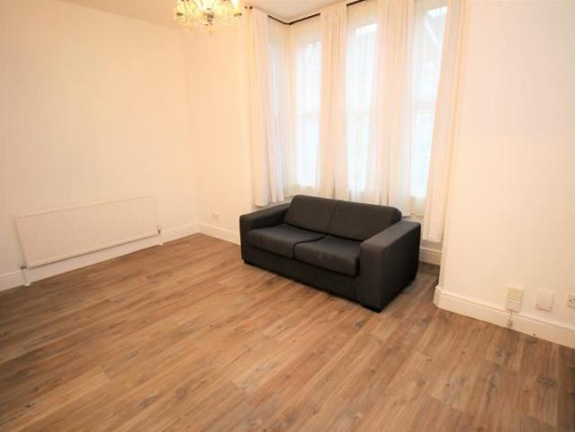 1 bedroom property to rent