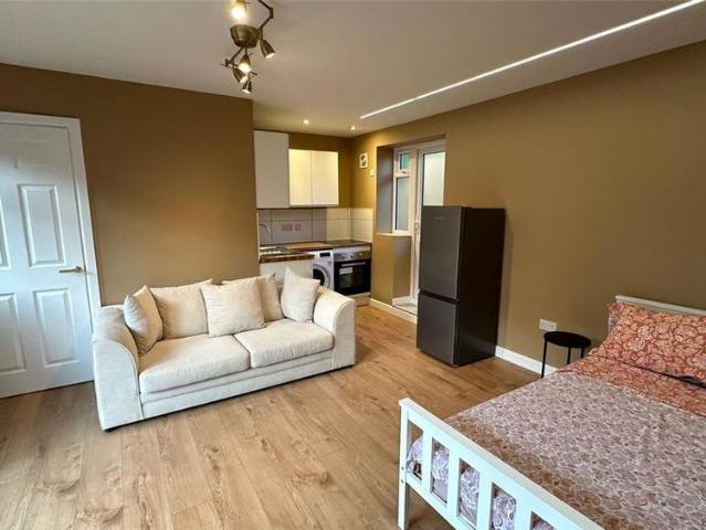1 bedroom property to rent
