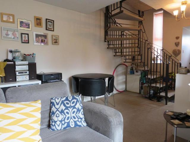 1 bedroom property to rent