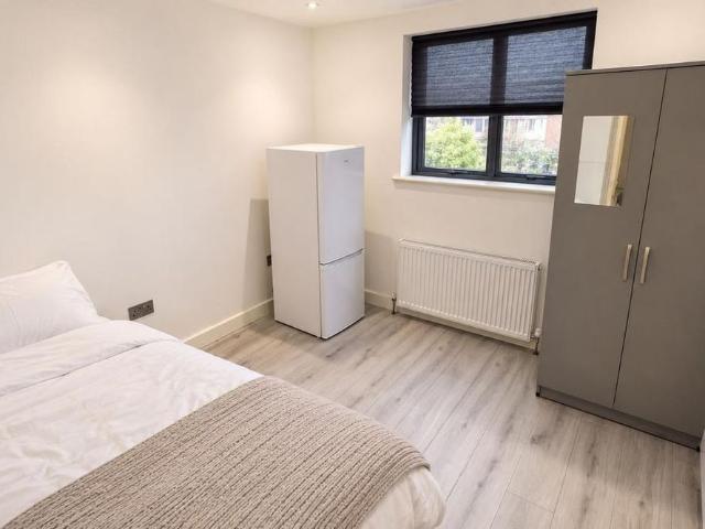 1 bedroom property to rent