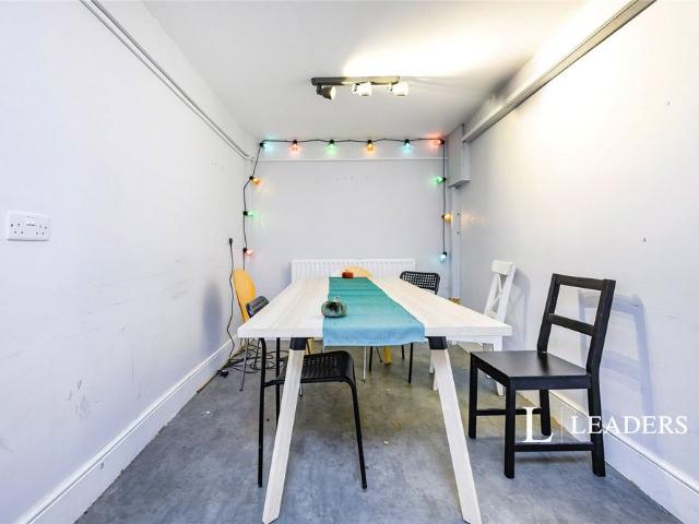 1 bedroom property to rent Victoria Road North, Southsea, Hampshire, PO5