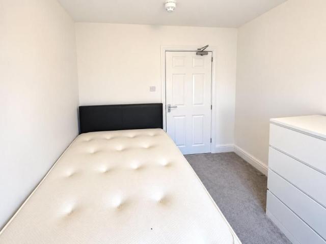 1 bedroom property to rent West Street, Hoole, Chester, CH2