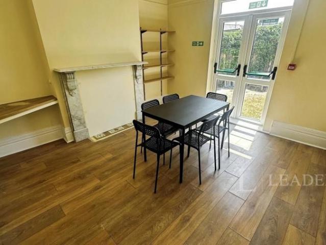 1 bedroom property to rent Western Road, Luton, Bedfordshire, LU1