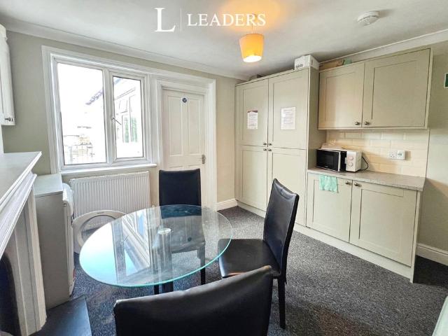 1 bedroom property to rent Bishops Road, Bury St. Edmunds, Suffolk, IP33