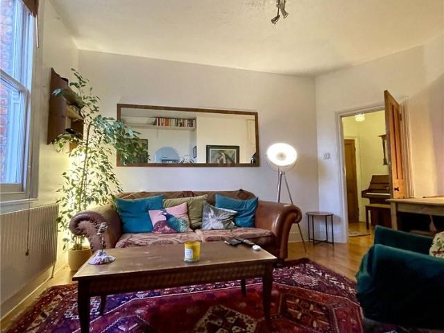 1 bedroom property to rent Broomfield Road, Surbiton, KT5