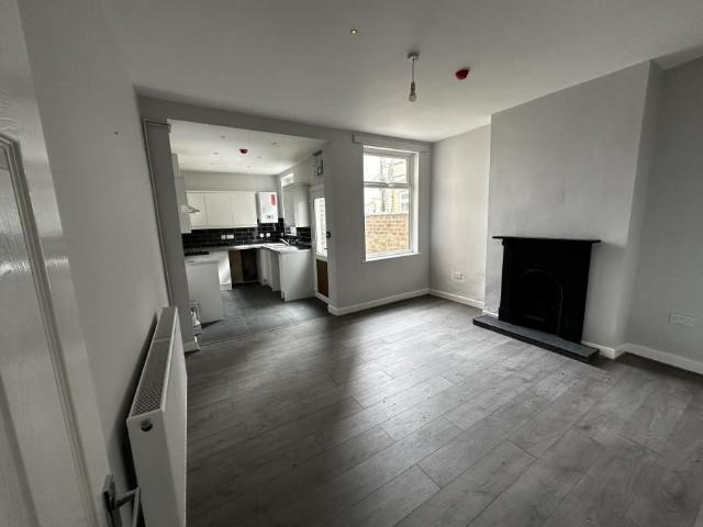 1 bedroom property to rent Duncan Road, Leicester, LE2