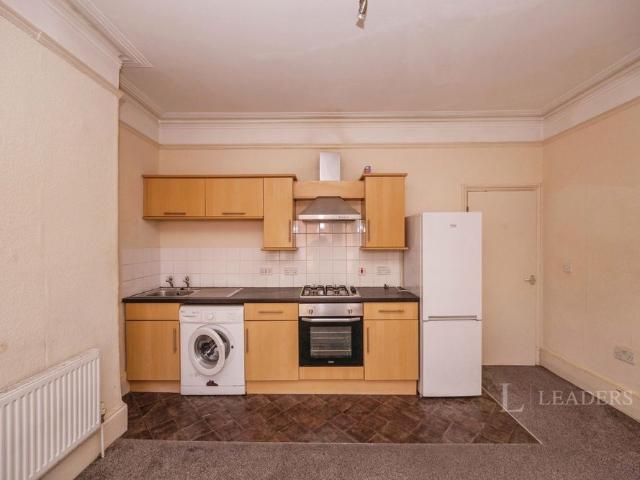1 bedroom property to rent Fawcett Road, Southsea, PO4