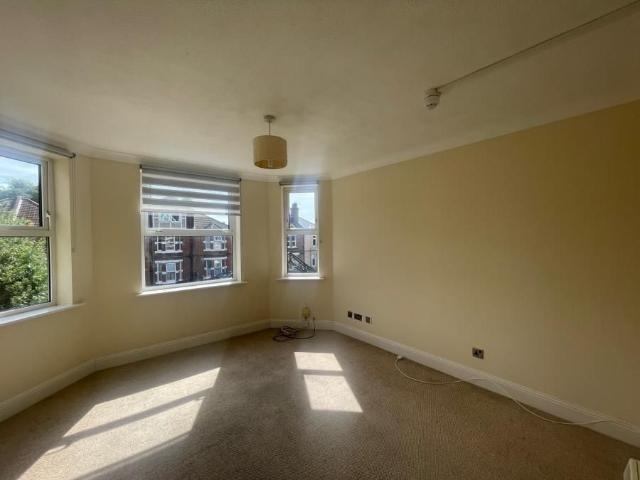 1 bedroom property to rent Hill Lane, Southampton, SO15