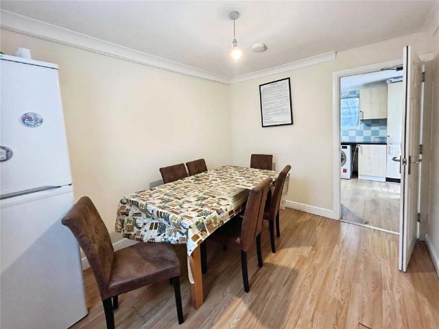 1 bedroom property to rent Steeplehall, Basildon, Essex, SS13