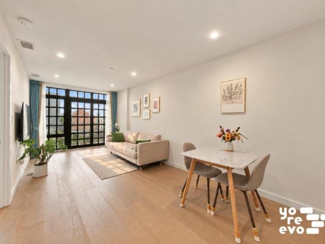 1 bedroom, Queens NY 11101 105547682