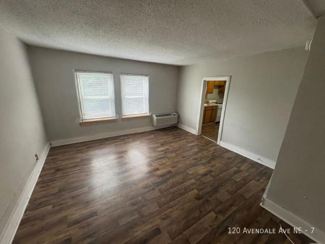 1 bedroom, Roanoke VA 24012 105214535