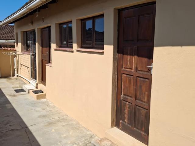 1 Bedroom Room To Let in Bonela