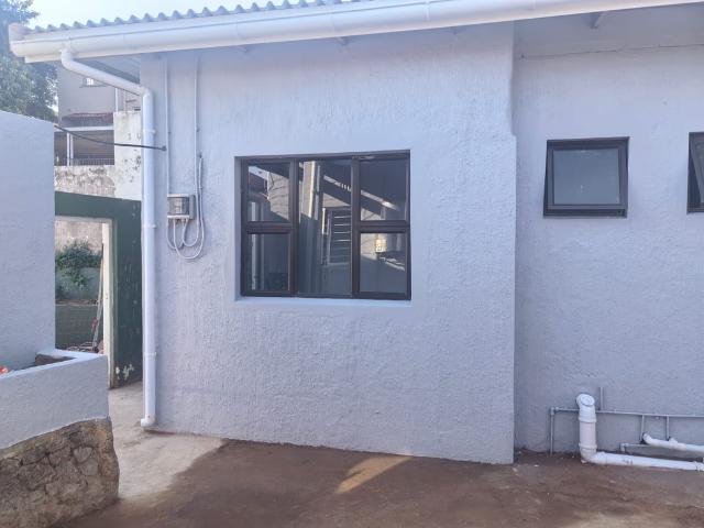 1 Bedroom Room To Let in Umbilo