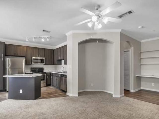 1 bedroom, Rosenberg TX 77471 105850875