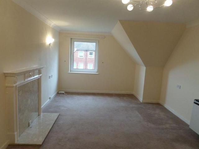 1 bedroom retirement property to rent