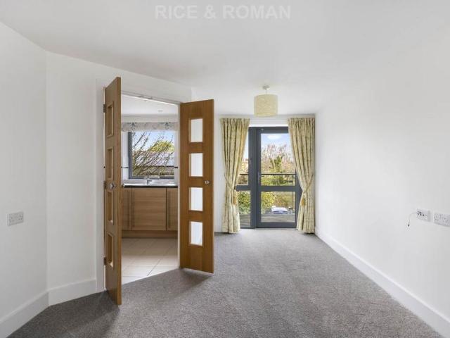 1 bedroom retirement property to rent