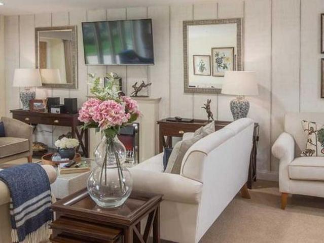 1 bedroom retirement property to rent