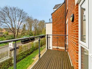 1 bedroom retirement property to rent