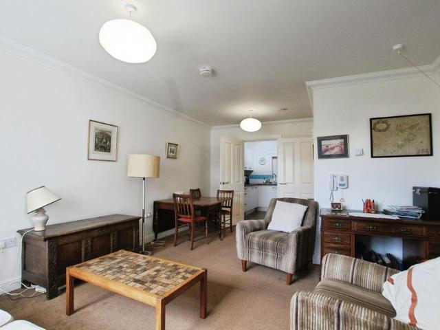 1 bedroom retirement property to rent