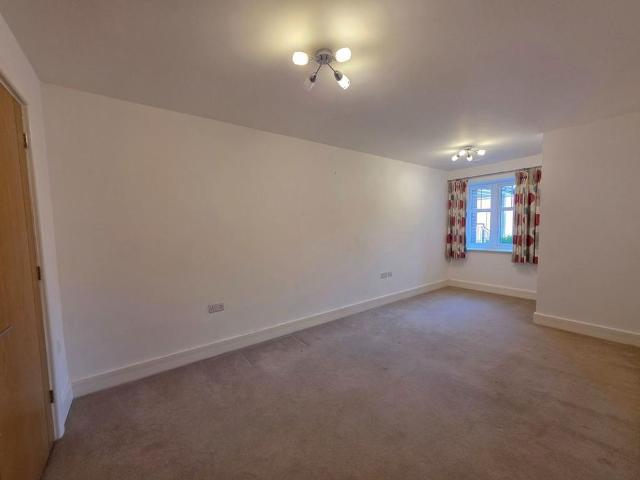 1 bedroom retirement property to rent