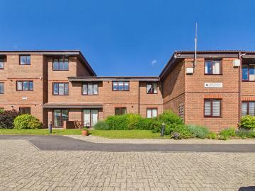 1 bedroom retirement property to rent