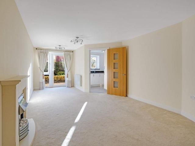1 bedroom retirement property to rent