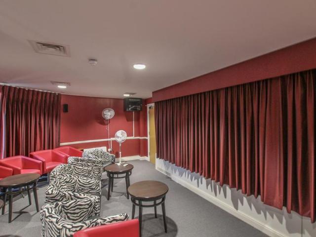 1 bedroom retirement property to rent