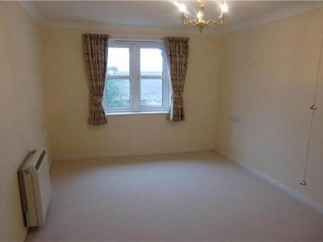 1 bedroom retirement property to rent