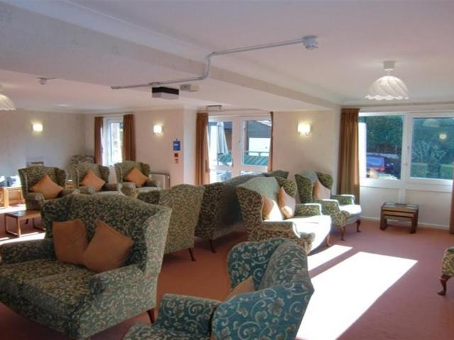 1 bedroom retirement property to rent