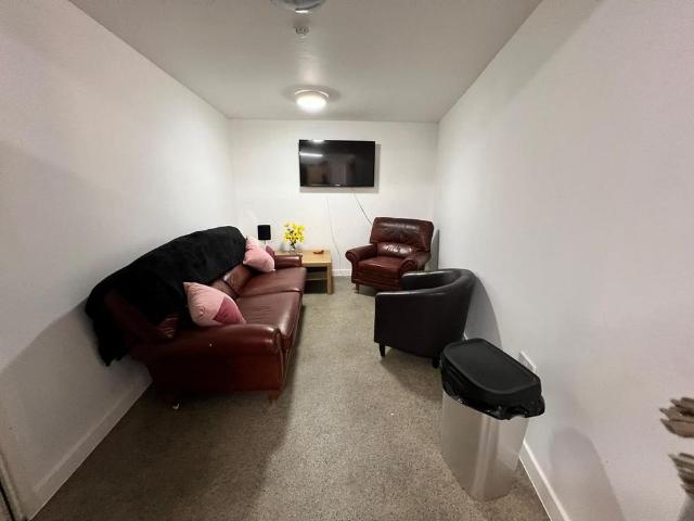 1 bedroom retirement property to rent