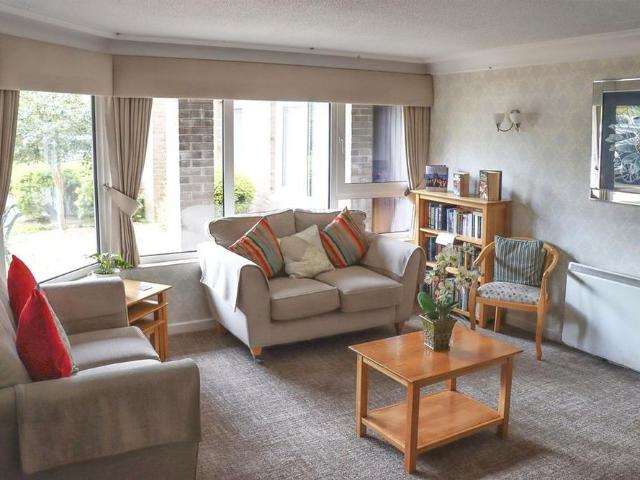 1 bedroom retirement property to rent