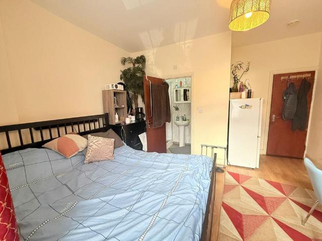 1 bedroom retirement property to rent