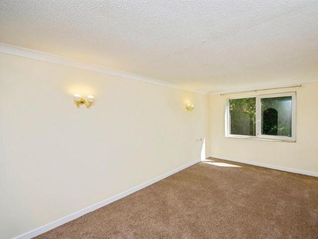 1 bedroom retirement property to rent