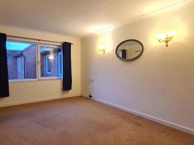 1 bedroom retirement property to rent