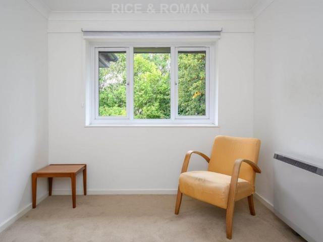1 bedroom retirement property to rent